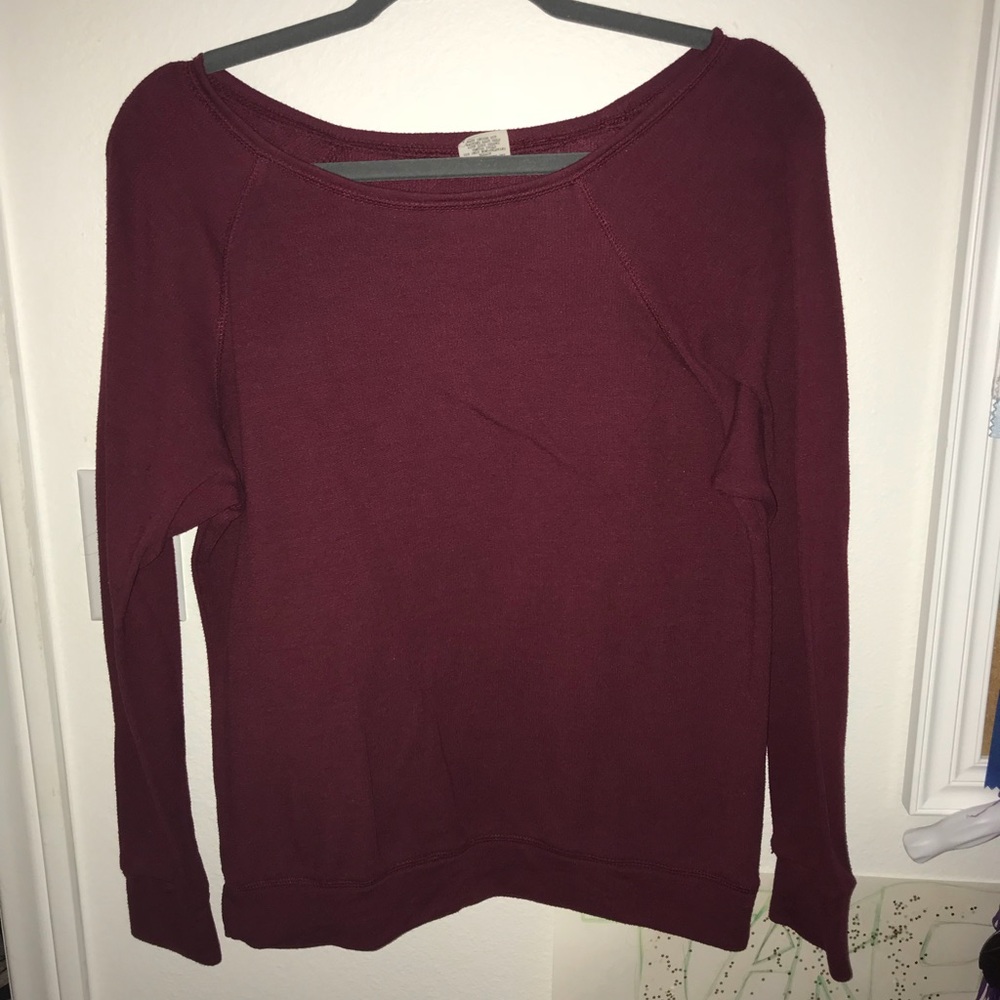 MAKE OFFERS💛 Comfy Red Crew Neck Sweater